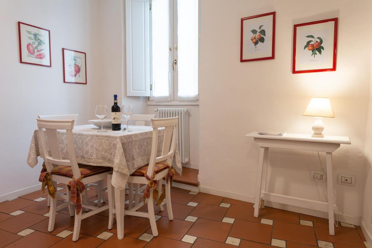 פראטו Mercatale Apartment מראה חיצוני תמונה